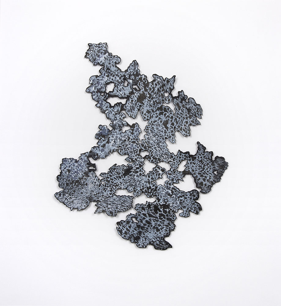 07_Black Rhizome II_acrylic and pencil on paper_50 x 40 cm_2020